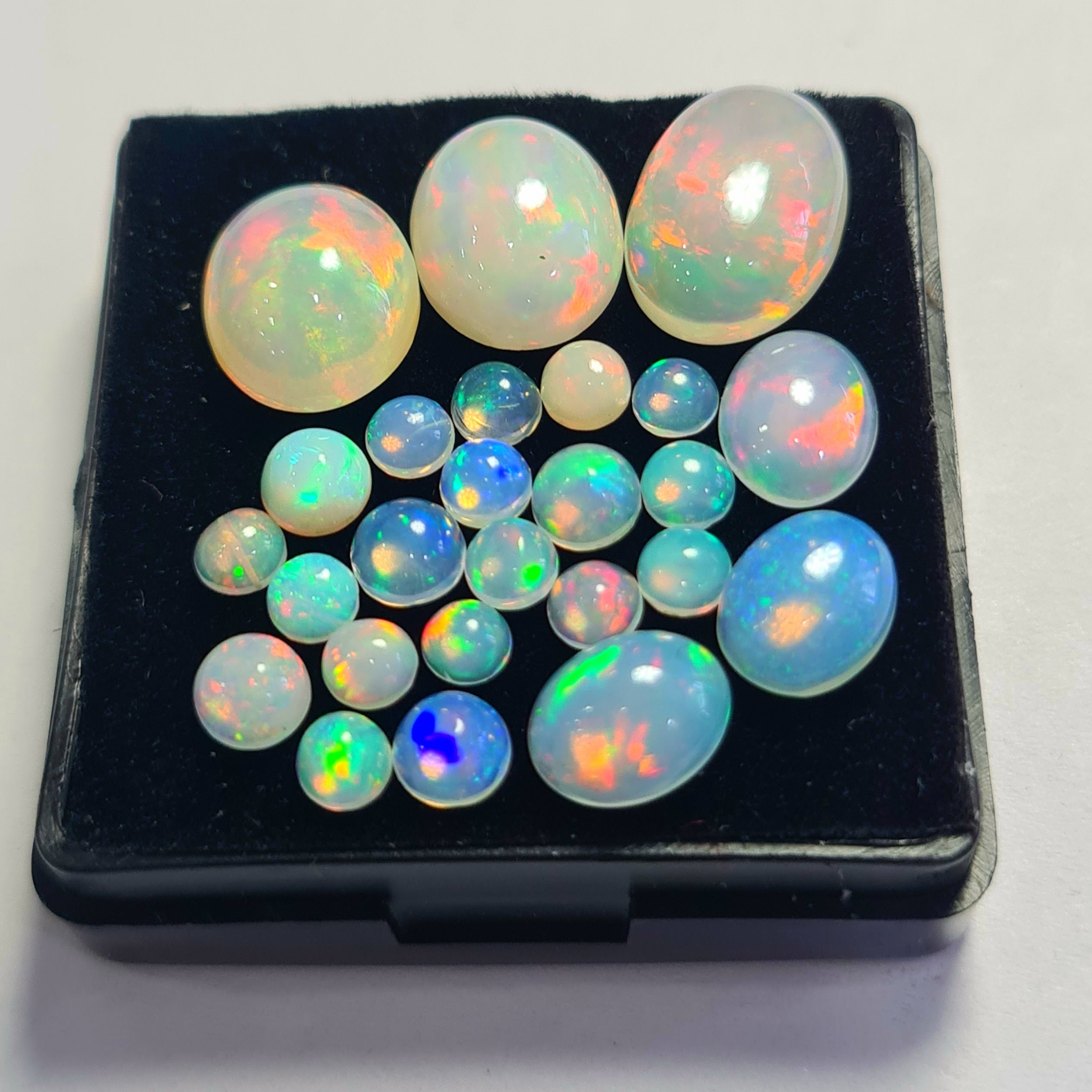 25 pcs of Natural Opal Mix  Shape | 15.5Cts | 4mm to 14mm size