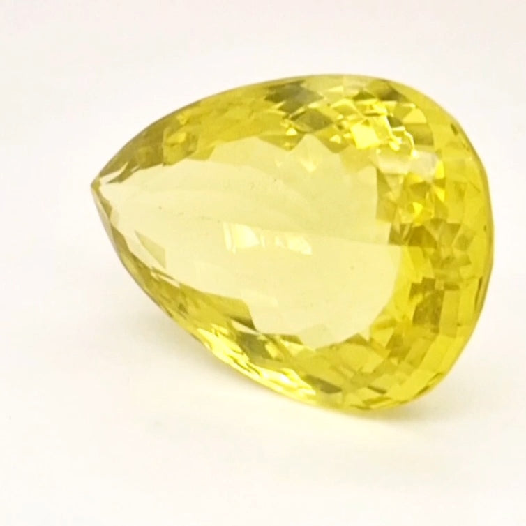 Natural Lemon Quartz Faceted  | Pear  | Size: 28x20mm