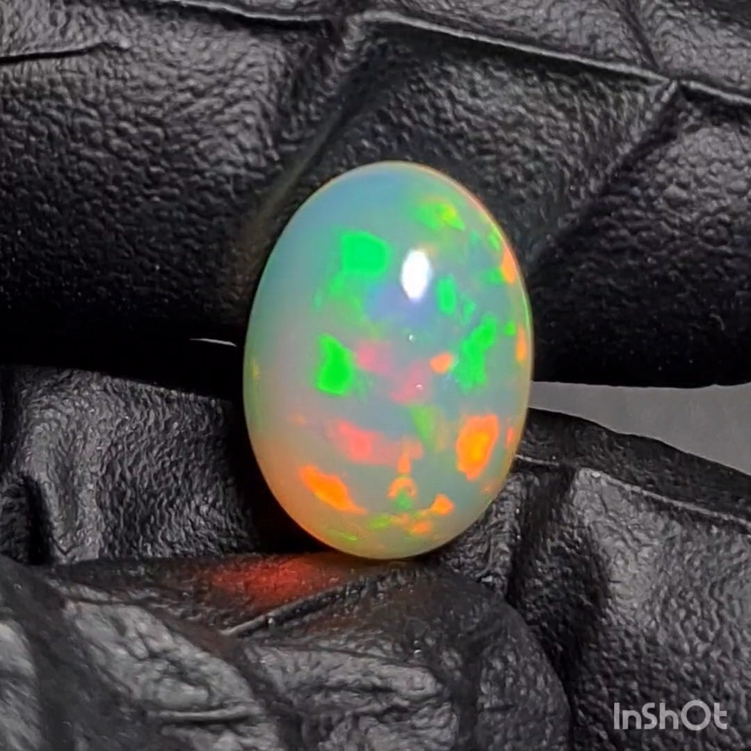 6.7Cts Natural Ethiopian Opal Cabochon | Oval | 17x12mm | Untreated