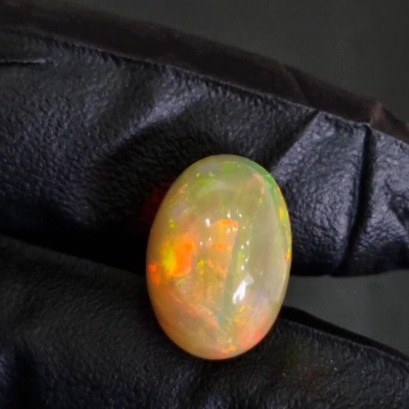9.6Cts Natural Ethiopian Opal Cabochon | Oval | 17x12mm | Untreated