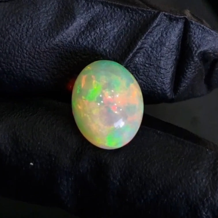 7.6Cts Natural Ethiopian Opal Cabochon | Oval | 15x12mm | Untreated