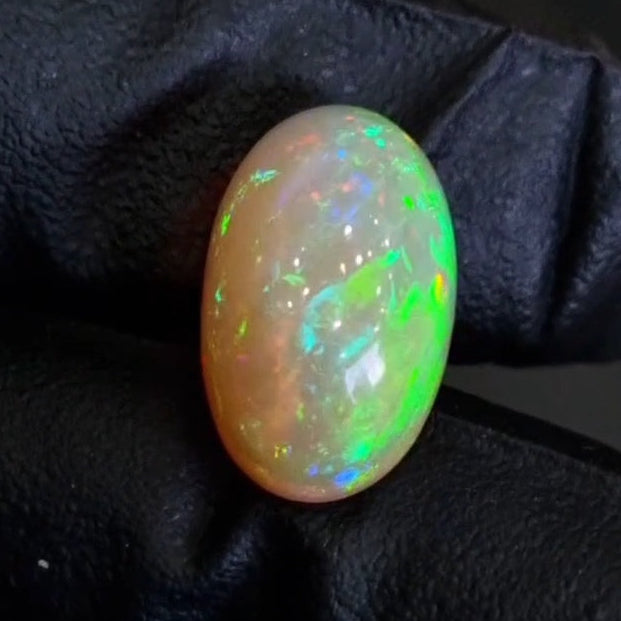 9.6Cts Natural Ethiopian Opal Cabochon | Oval | 18x11mm | Untreated