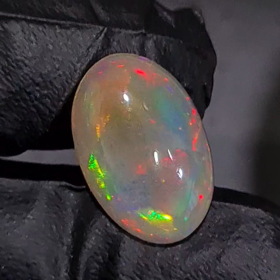 13.2Cts Natural Ethiopian Opal Cabochon | Oval | 22x15mm | Untreated