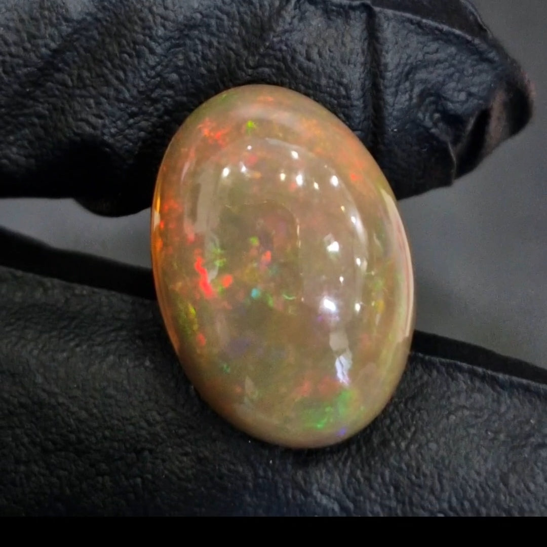17.1Cts Natural Ethiopian Opal Cabochon | Oval | 23x16mm | Untreated