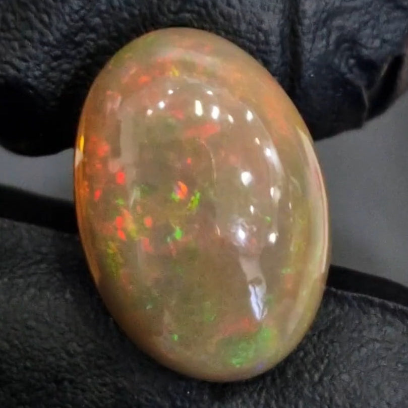 17.1Cts Natural Ethiopian Opal Cabochon | Oval | 23x16mm | Untreated