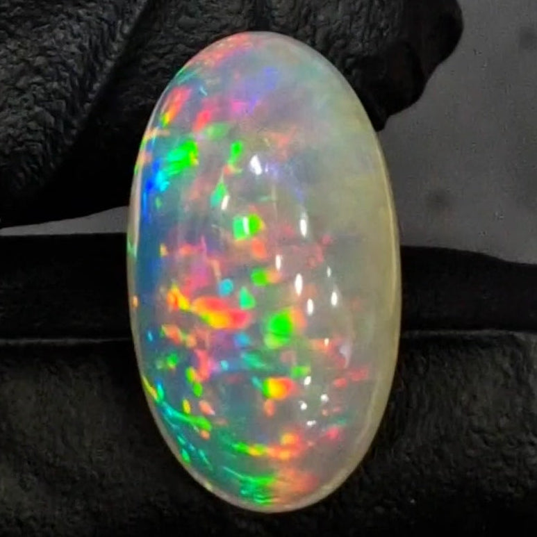 16.3Cts Natural Ethiopian Opal Cabochon | Oval | 25x14mm | Untreated