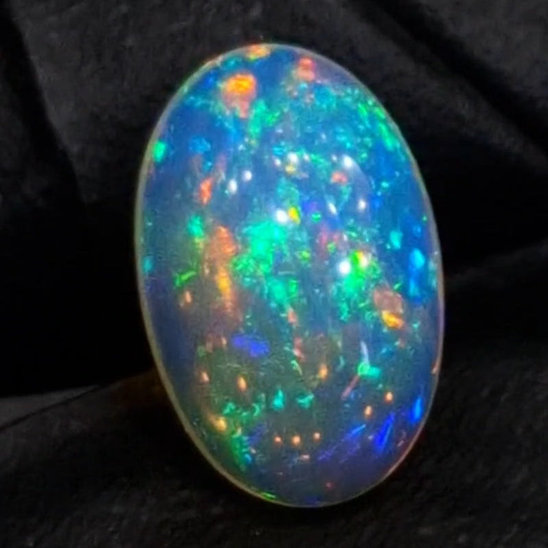 5.9Cts Natural Ethiopian Opal Cabochon | Oval | 17x11mm | Untreated