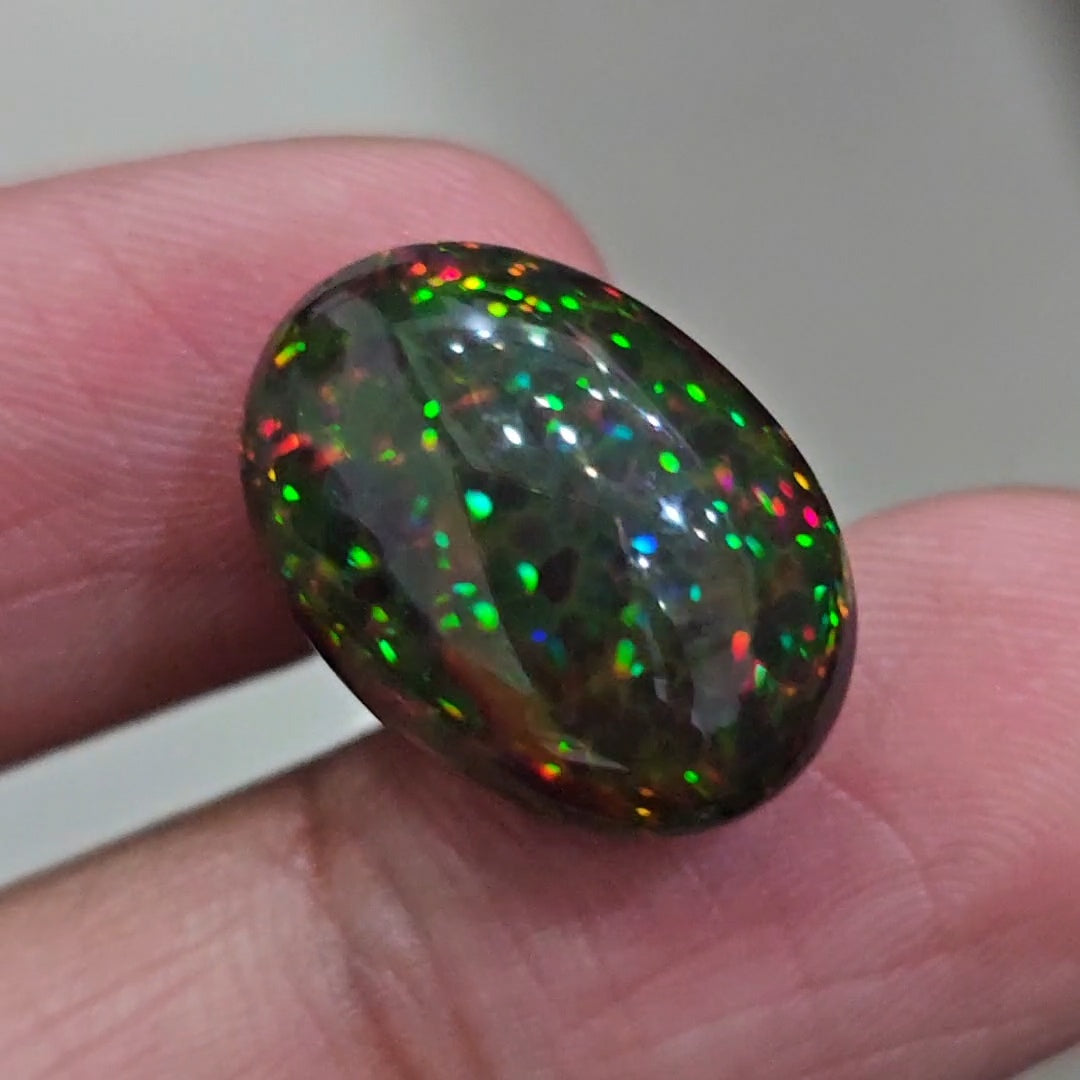 13.2Cts Natural Ethiopian Black Opal Cabochon | Oval | 19x13mm | Smoked