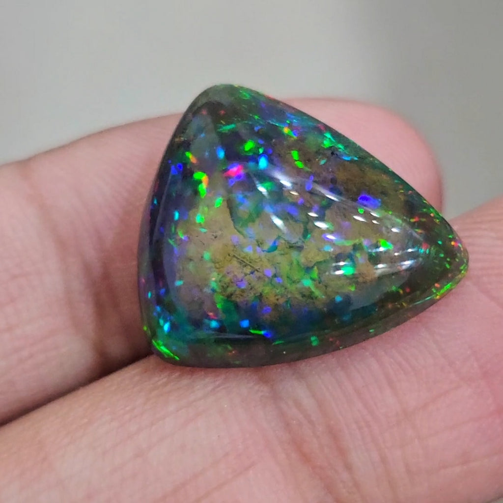 13.2Cts Natural Ethiopian Black Opal Cabochon | Trillion | 20x18mm | Smoked