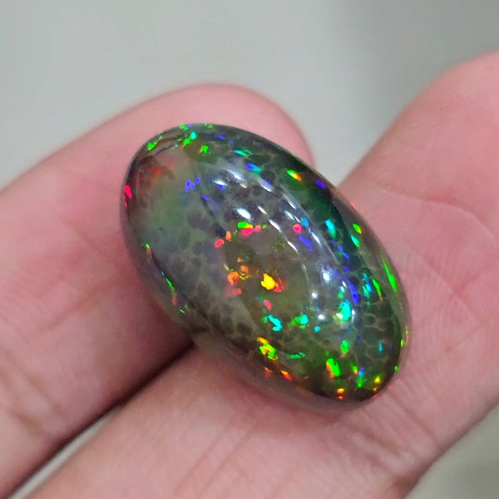 14.4Cts Natural Ethiopian Black Opal Cabochon | Oval | 21x13mm | Smoked