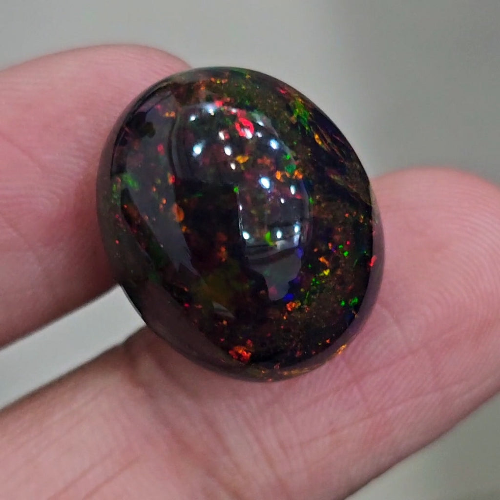 17.4Cts Natural Ethiopian Black Opal Cabochon | Oval | 20x17mm | Smoked