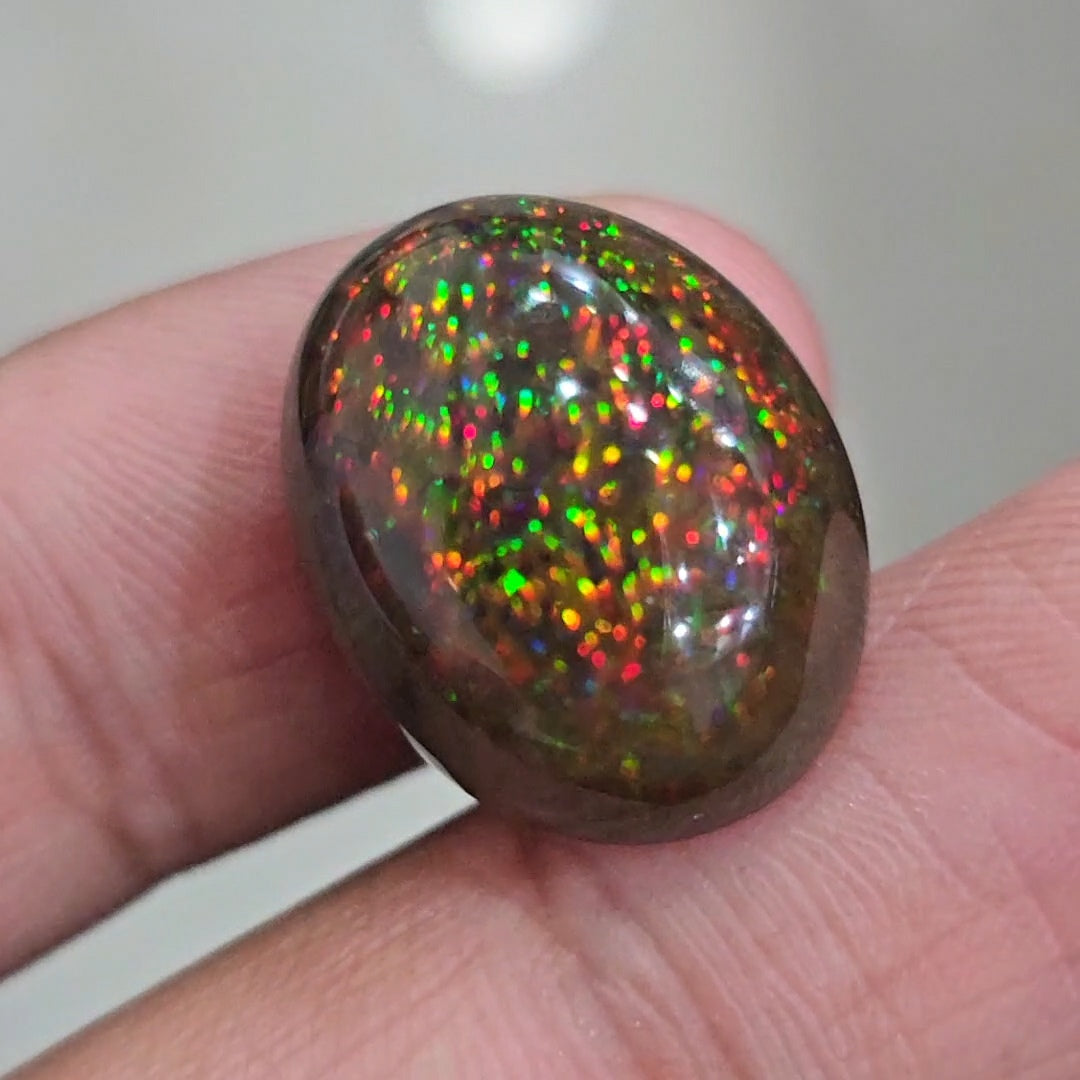14Cts Natural Ethiopian Black Opal Cabochon | Oval | 19x15mm | Smoked