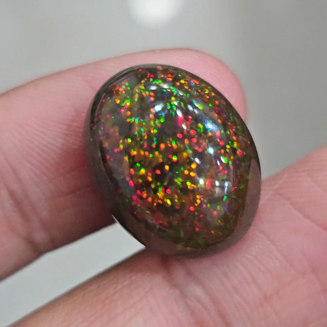 14Cts Natural Ethiopian Black Opal Cabochon | Oval | 19x15mm | Smoked