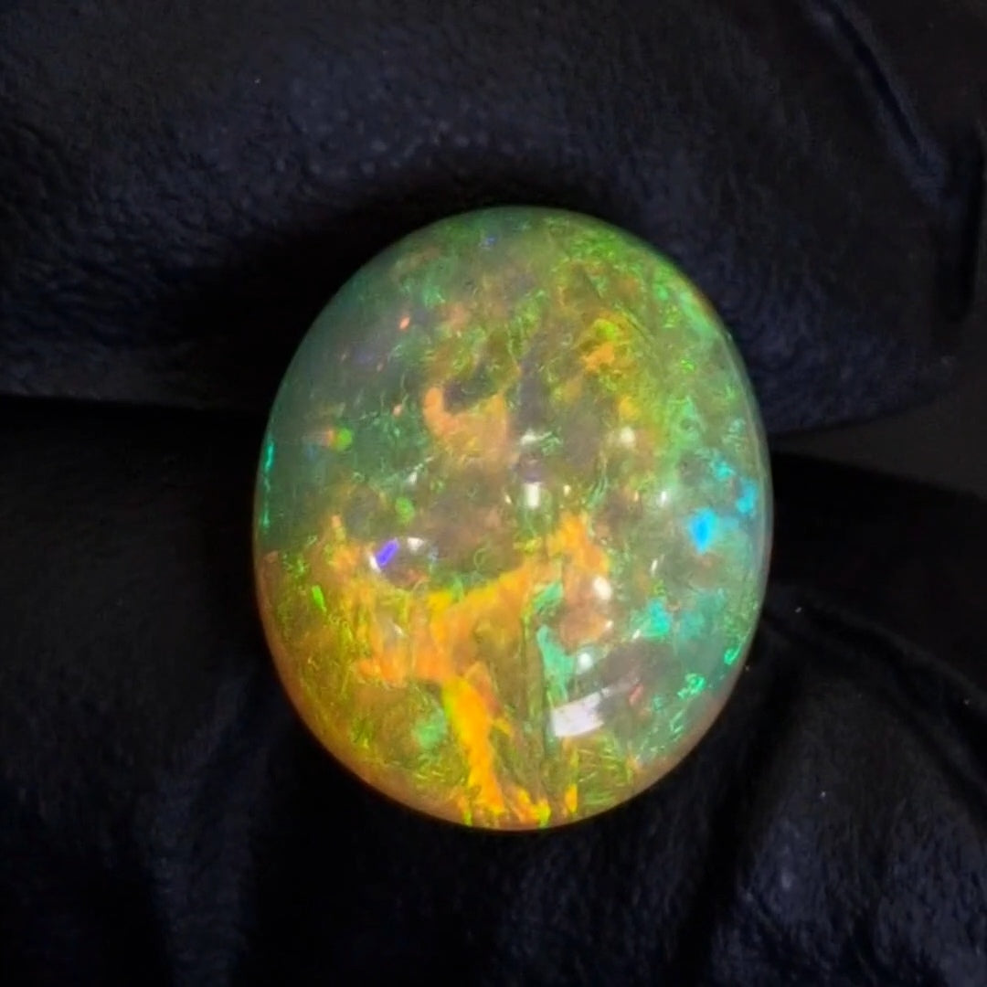 7.7Cts Natural Ethiopian Opal Cabochon | Oval | 18x14mm | Untreated