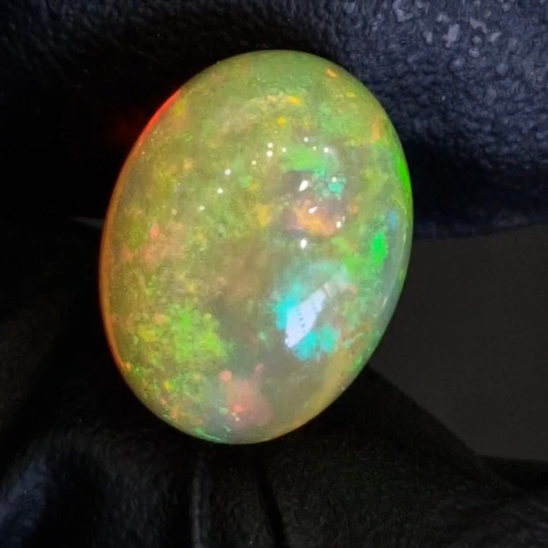 6.4Cts Natural Ethiopian Opal Cabochon | Oval | 14x10mm | Untreated