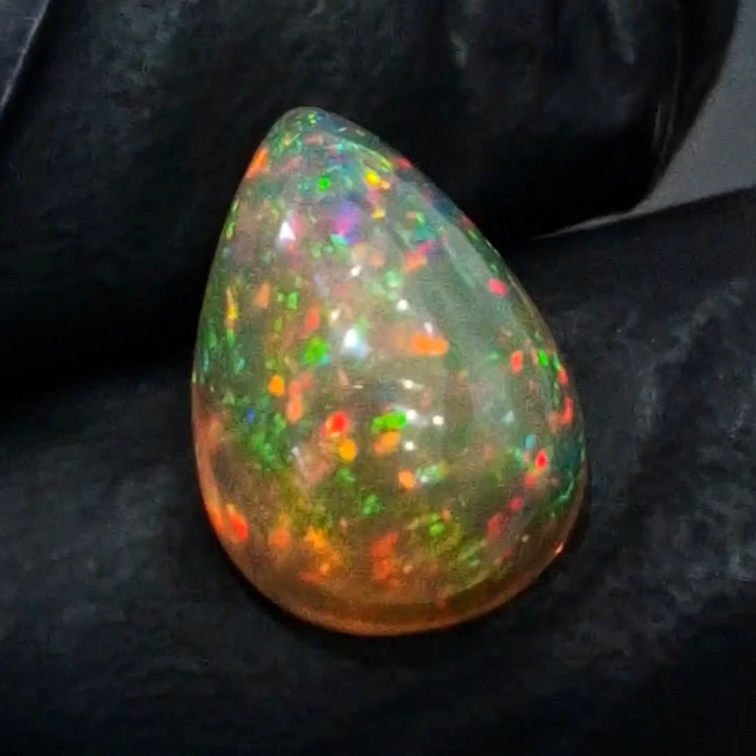 6.9Cts Natural Ethiopian Opal Cabochon | Pear | 16x11mm | Untreated