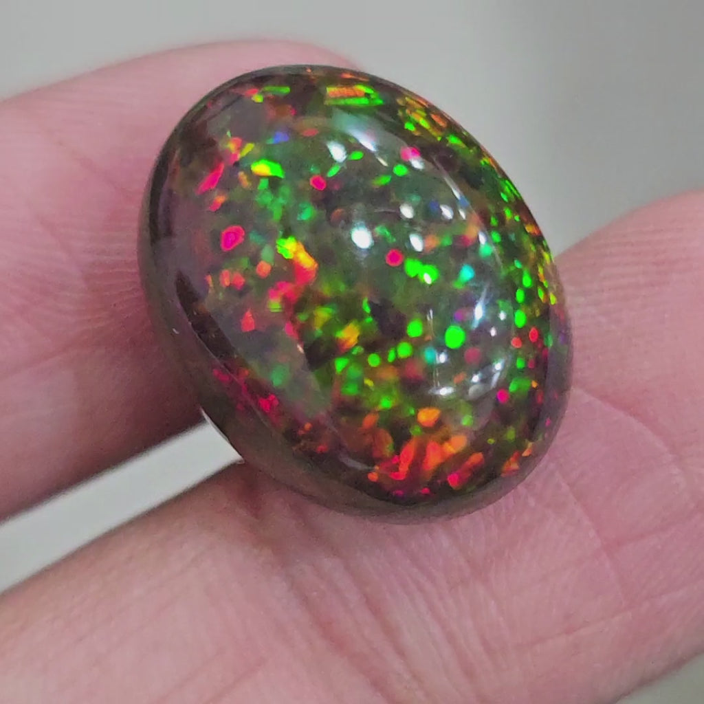 15.8Cts Natural Ethiopian Black Opal Cabochon | Oval | 20x16mm | Smoked