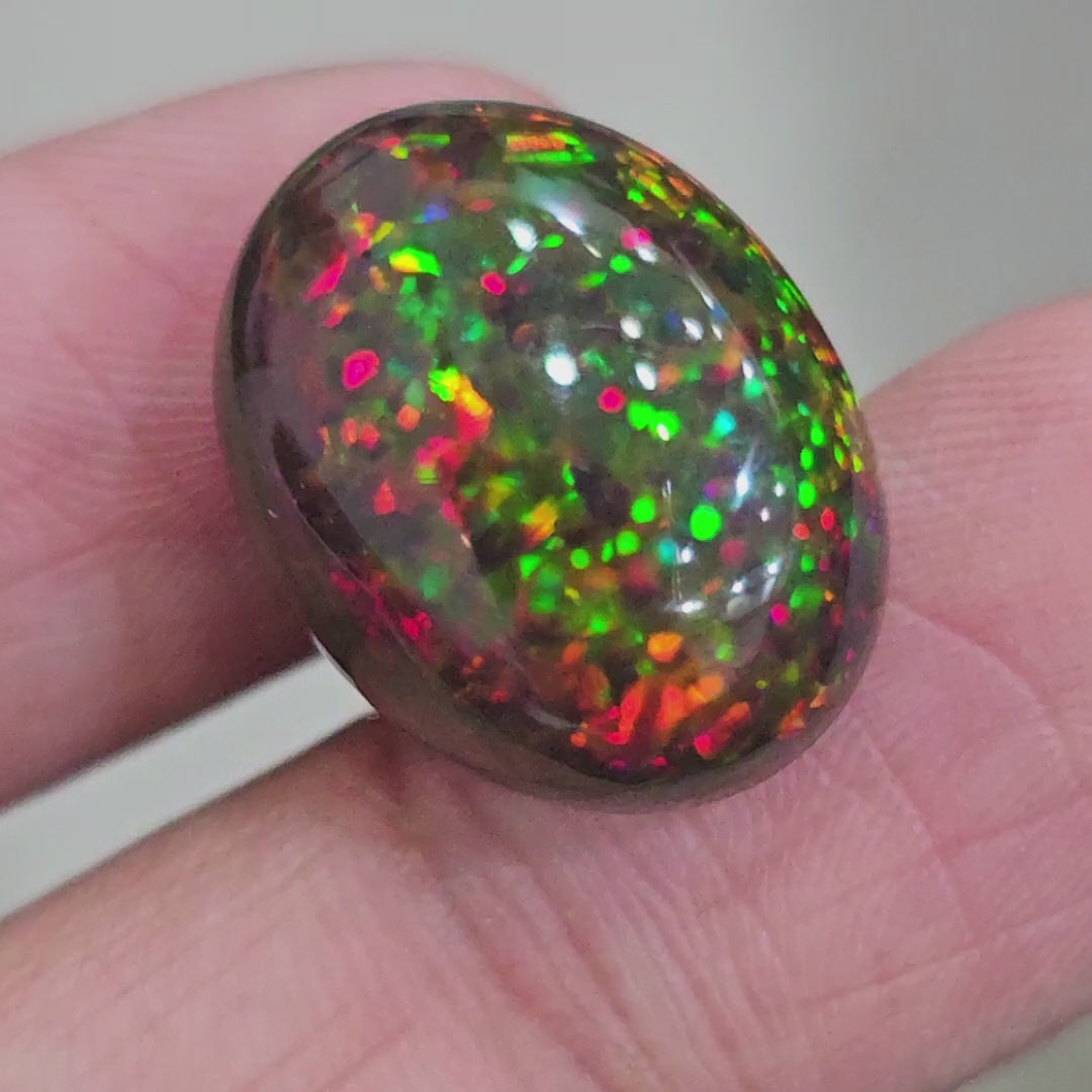 15.8Cts Natural Ethiopian Black Opal Cabochon | Oval | 20x16mm | Smoked