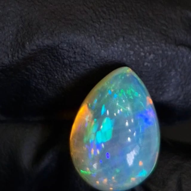 8.1Cts Natural Ethiopian Opal Cabochon | Pear | 16x12mm | Untreated