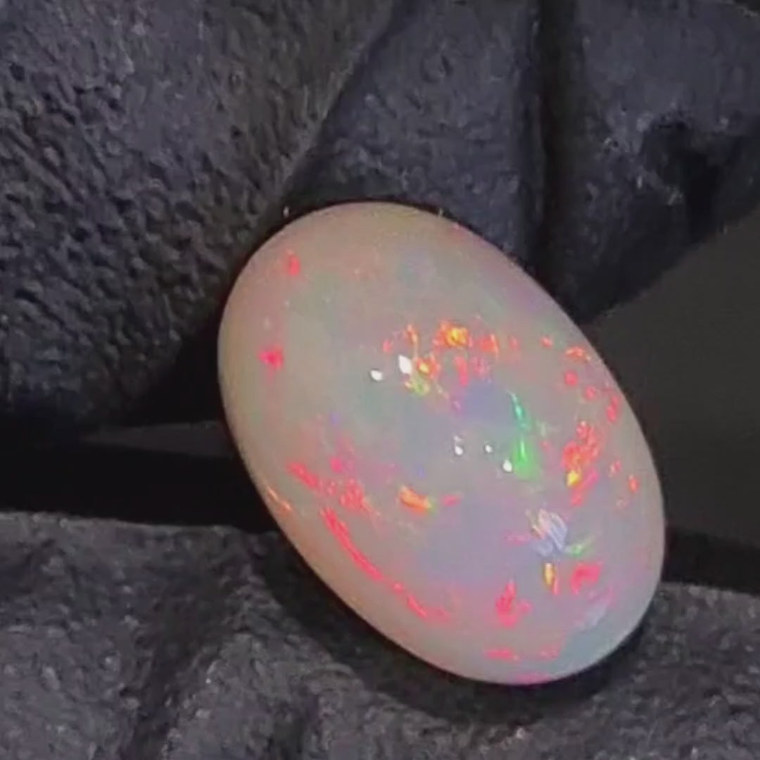 8.6Cts Natural Ethiopian Opal Cabochon | Oval | 16x11mm | Untreated